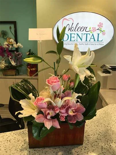 dental specials flowers at Noleen dental